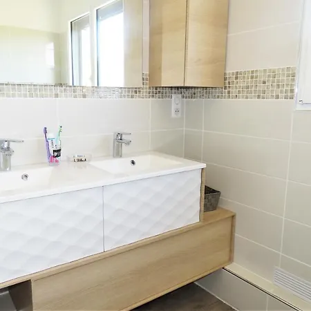 Elo.Marisa Apartmán Grimaud